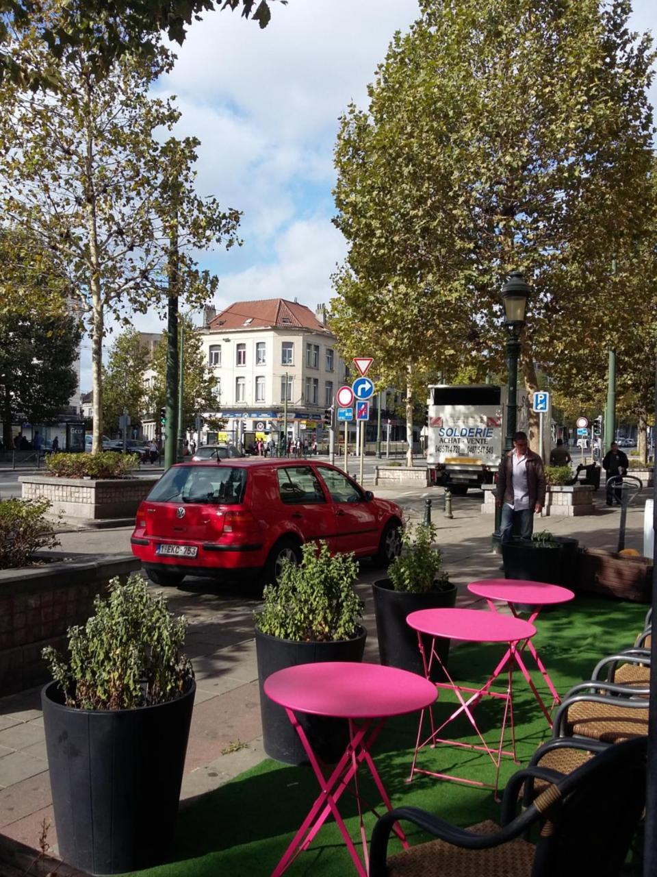 Sunrise Aparthotel Sint-Jans-Molenbeek Bagian luar foto